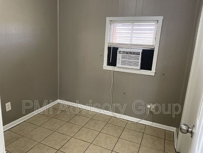 Photo - 308 Chestnut St