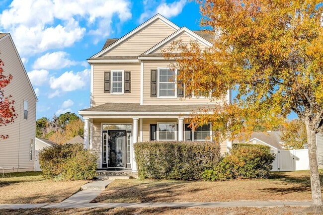16 Bushwood Dr