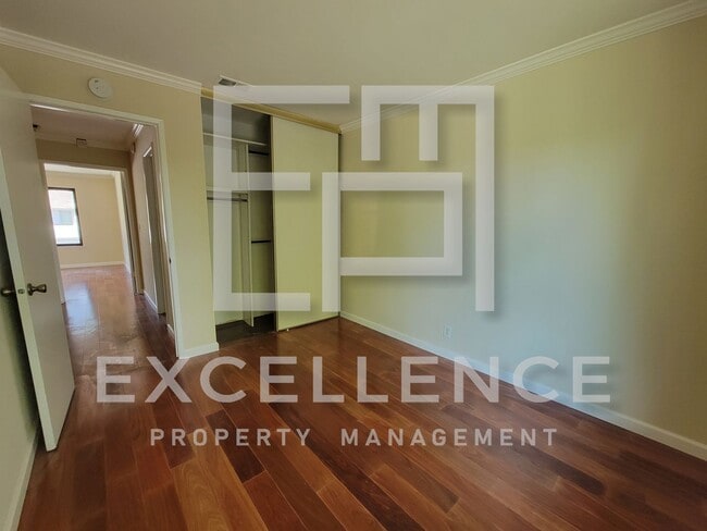 Photo - 3/2.5 Townhouse with 2 Car Garage,