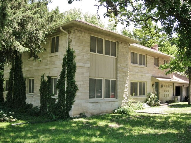 Building Photo - 1428 Northwestern Ave