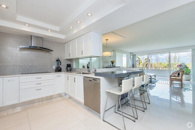 Building Photo - 155 Ocean Ln Dr Unit 408-308 Rental
