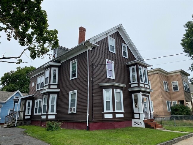 Building Photo - 48 Whiting St Unit 1