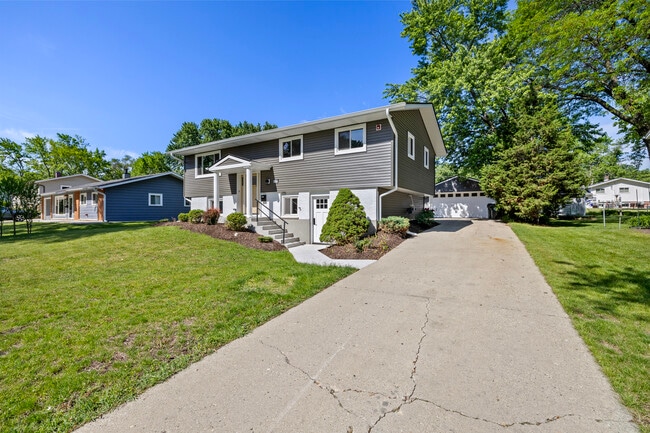 Photo - 1570 Jefferson Rd