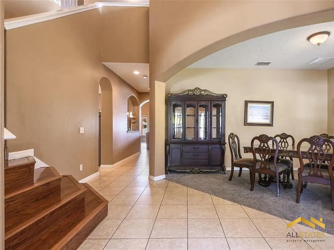 Photo - 152 James Cir