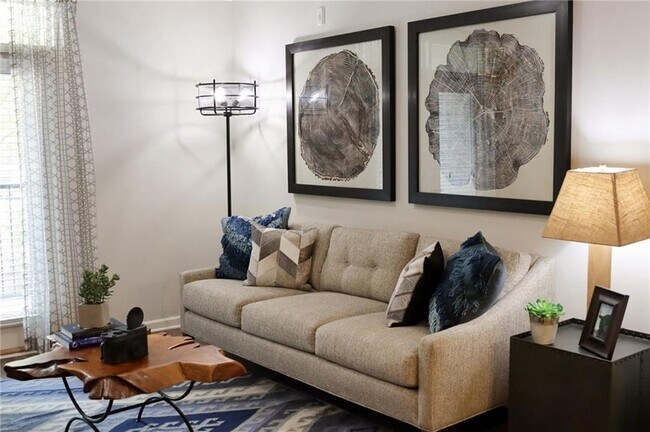 Photo - 30 Laurel Canyon Village Cir