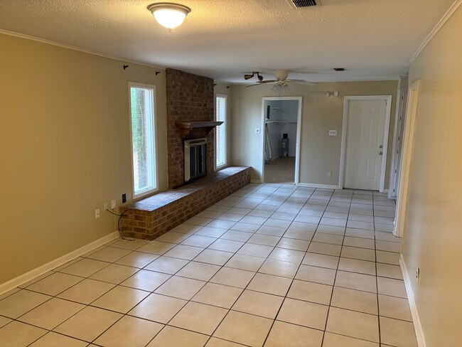 Photo - Updated 3 Bedroom Home in Southern Hills