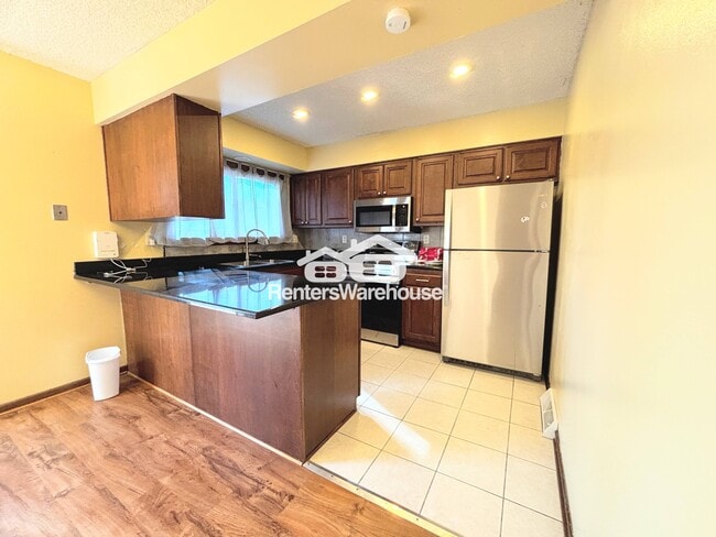 Photo - 4541 50th St