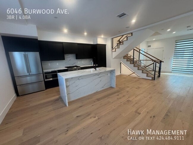 Photo - 6046 Burwood Ave