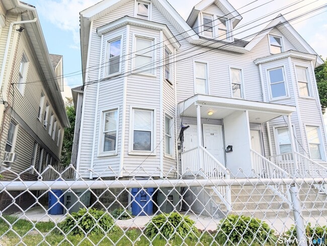 Photo - 107 Catherine St