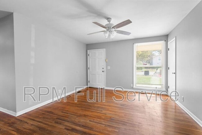 Photo - 465 Clearwater Dr