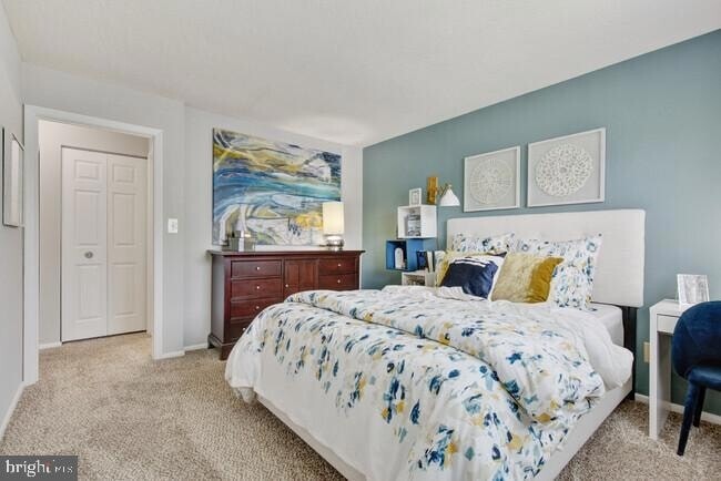 Building Photo - 702 Country Village Dr Unit 2D Rental