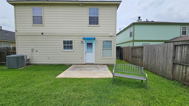 Photo - 22135 Greengate Dr