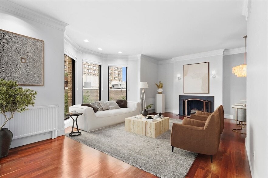 Photo - 350 Tappan St