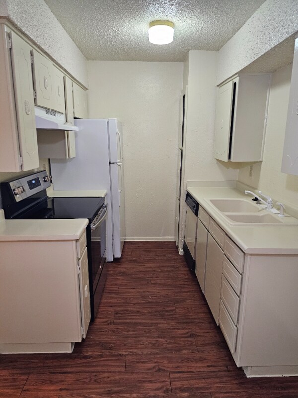 Photo - 1900 Sam Bass Blvd