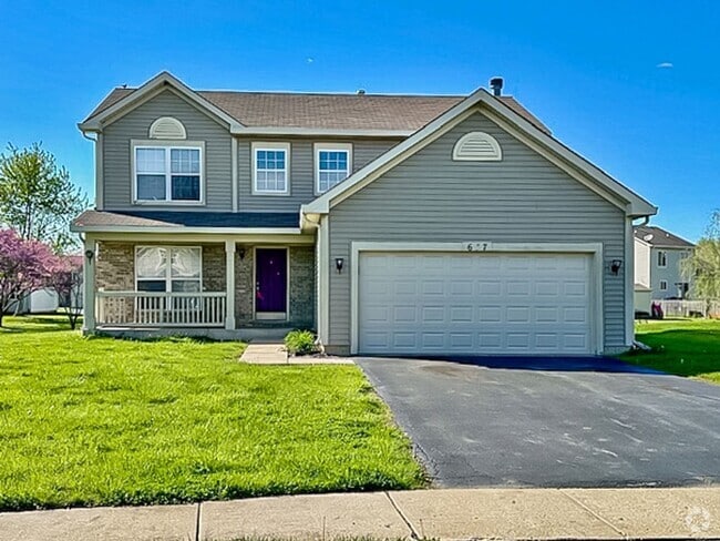 Building Photo - Very nice 2-story with large rooms. The ho... Rental
