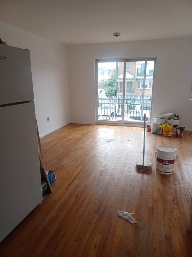 Building Photo - 1-55-155-78 78th St Rental