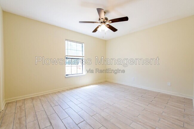 Photo - 106 E Florence Ave Unit 13