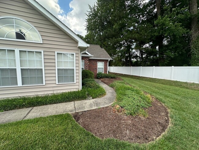 Photo - Call Amanda Tate at (757)289-6810 for more information