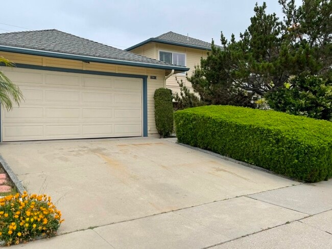 Photo - 22913 Juniper Ave