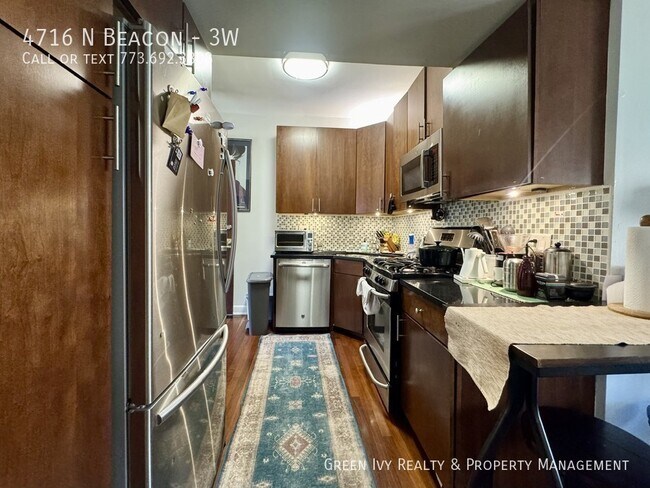 Photo - 4716 N Beacon St Unit 3W