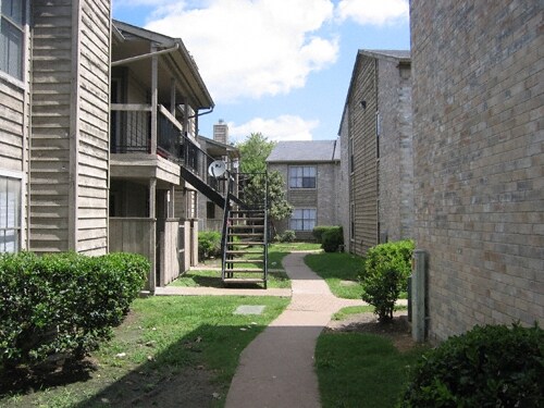 Oak Villa Apartments - Oak Villa Apartments