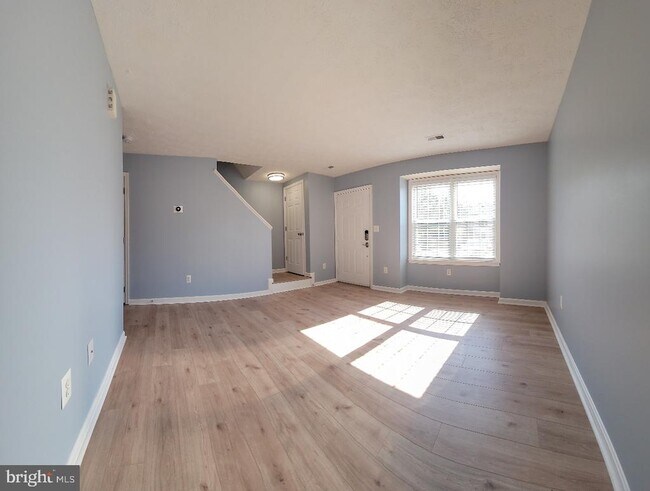 10612 Guilderland Ct