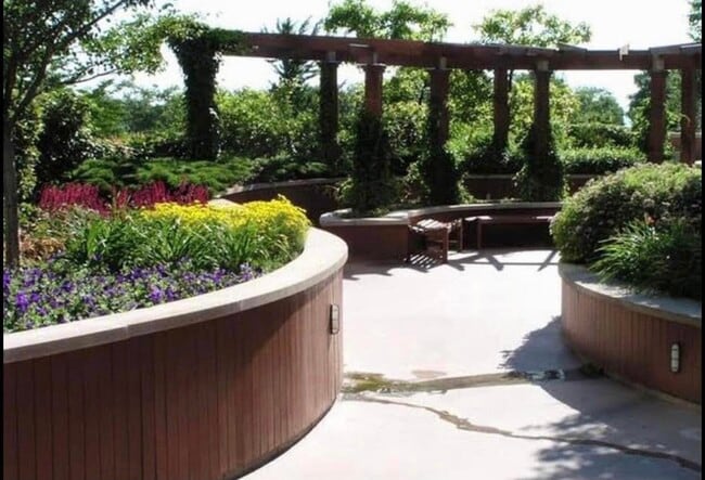 Photo - 5415 N Sheridan Rd Unit 911