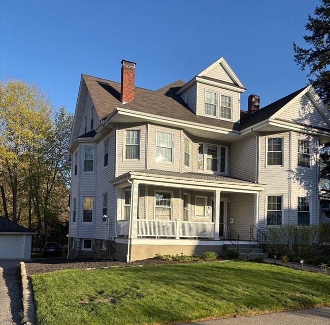 Building Photo - 15 Waban St Unit 15