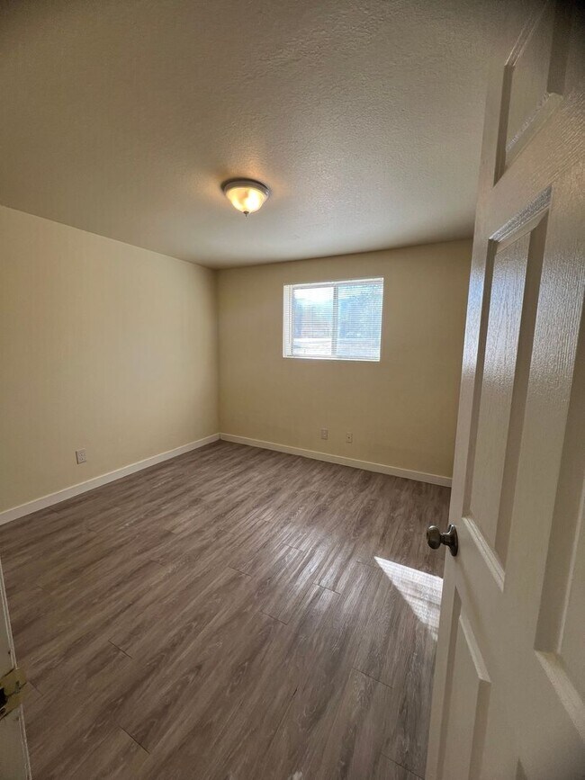 Photo - 825 W 400 N Unit 825#1