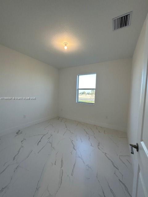 Building Photo - 2490 SE 23rd Terrace Rental