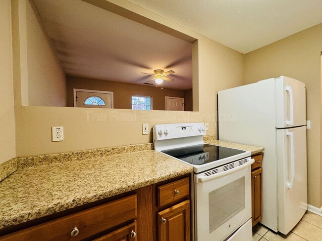 Photo - 4619 Kirkland Ave