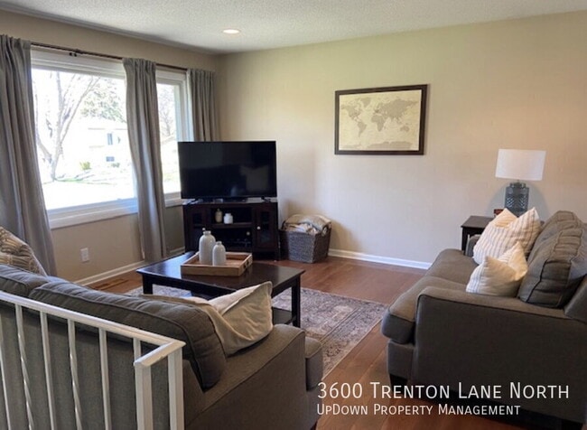 Photo - 3600 Trenton Ln N