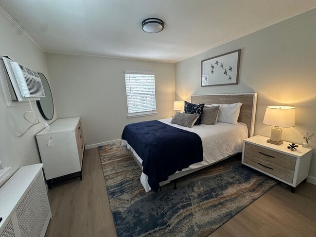Lakeview Apartments