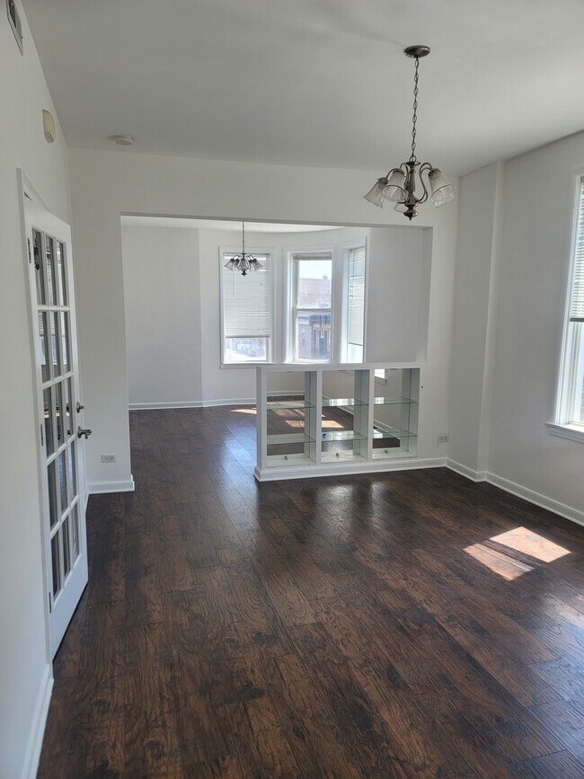 Photo - 2024 S Leavitt St Unit 1
