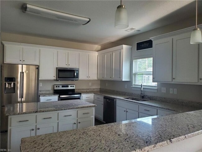 Photo - 1231 Stewart St