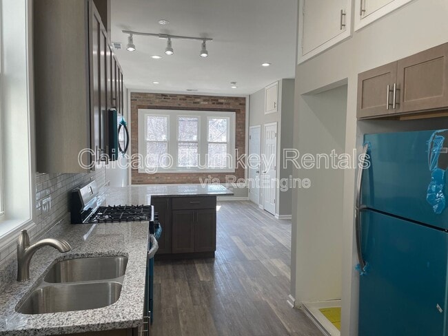 Photo - 2822 W 25th St Unidad 2f