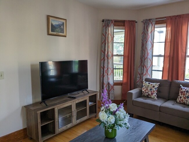 Photo - 59 Edson St Unit 2