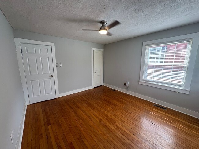 Photo - For Rent