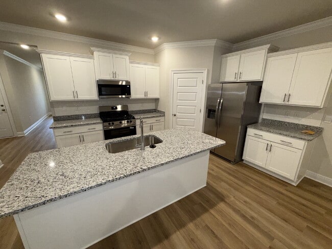 Photo - 31697 Lyon Rd