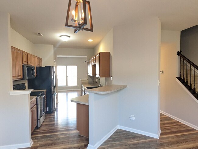 Photo - Townhome Close to I-485 and Shopping/Resta...