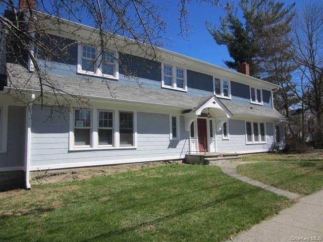 Building Photo - 212 S Cherry St Unit 2
