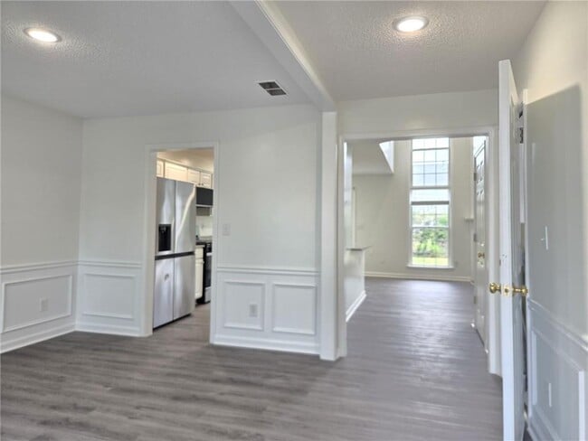 Photo - 4010 Ridgefair Dr