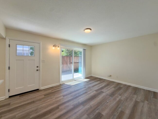 Photo - 1801-1807 E Street Unit E1801