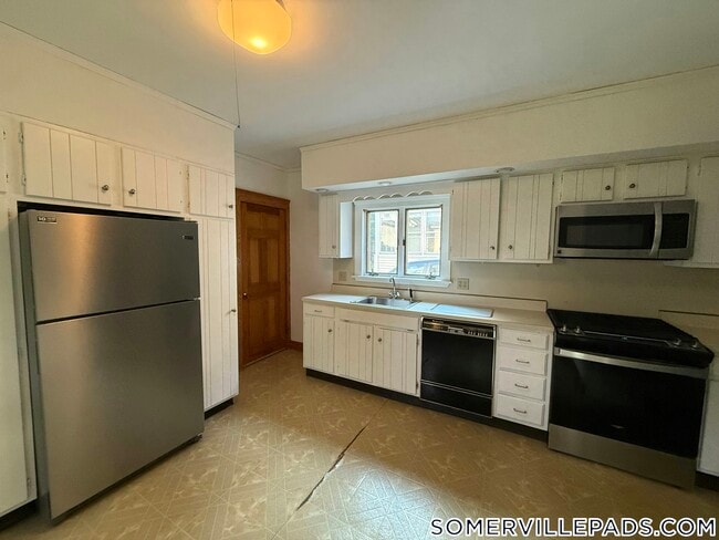 Photo - 80 Curtis St