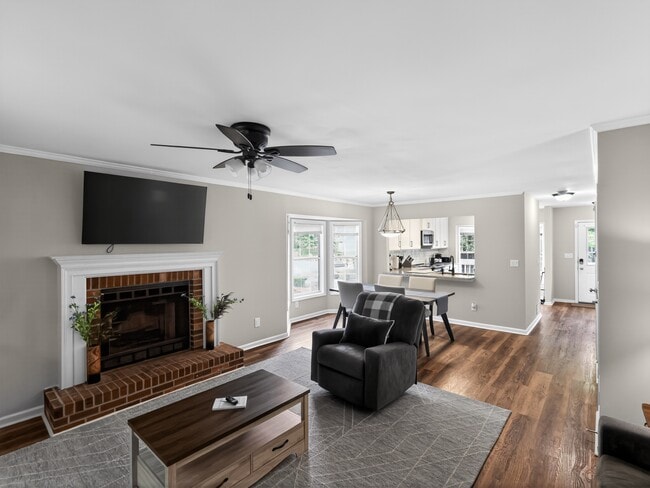 Photo - 5124 Laurel Bridge Ct SE