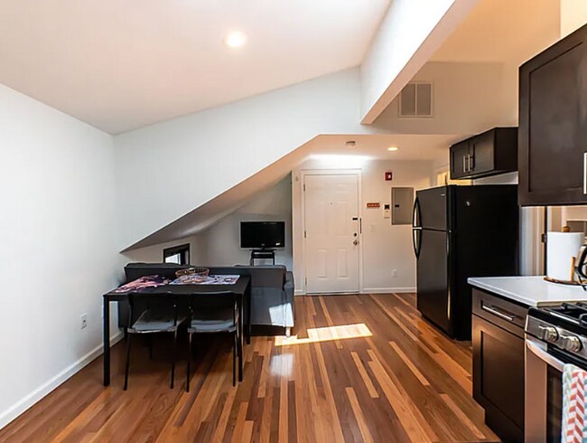 Photo - 39 Throop Ave Unidad 3