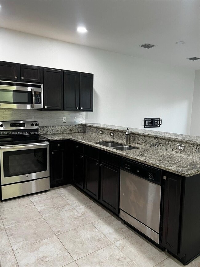 Photo - 11512 SW 151st Ave