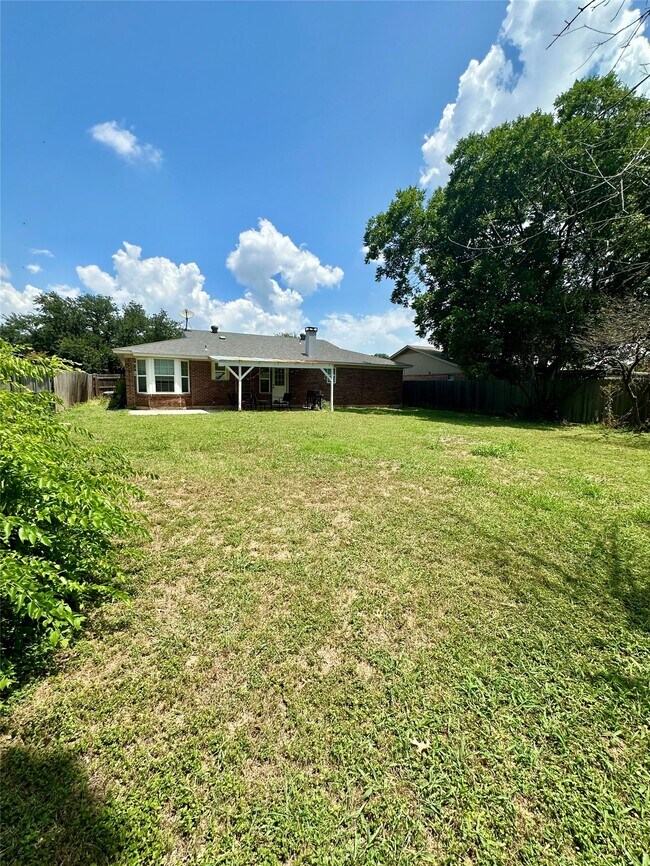 Photo - 6524 Blue Grass Dr