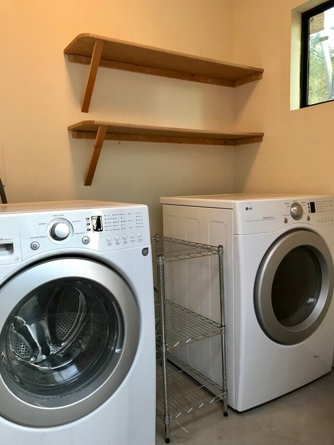 Photo - 734 E Drachman St