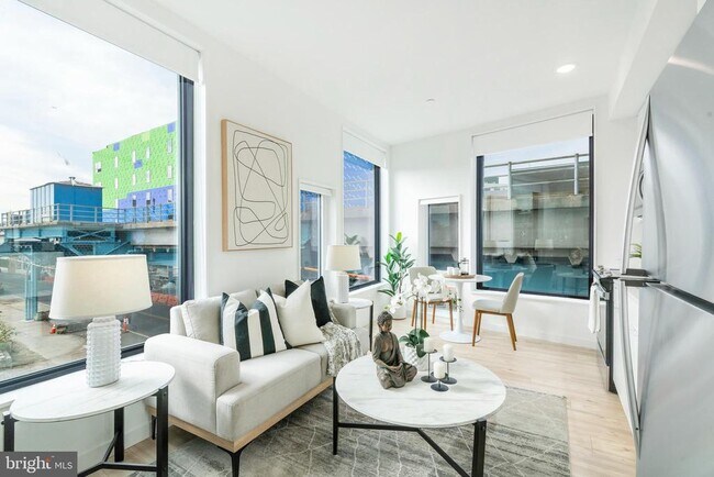 Photo - 1131-39 N Front St Unidad 203